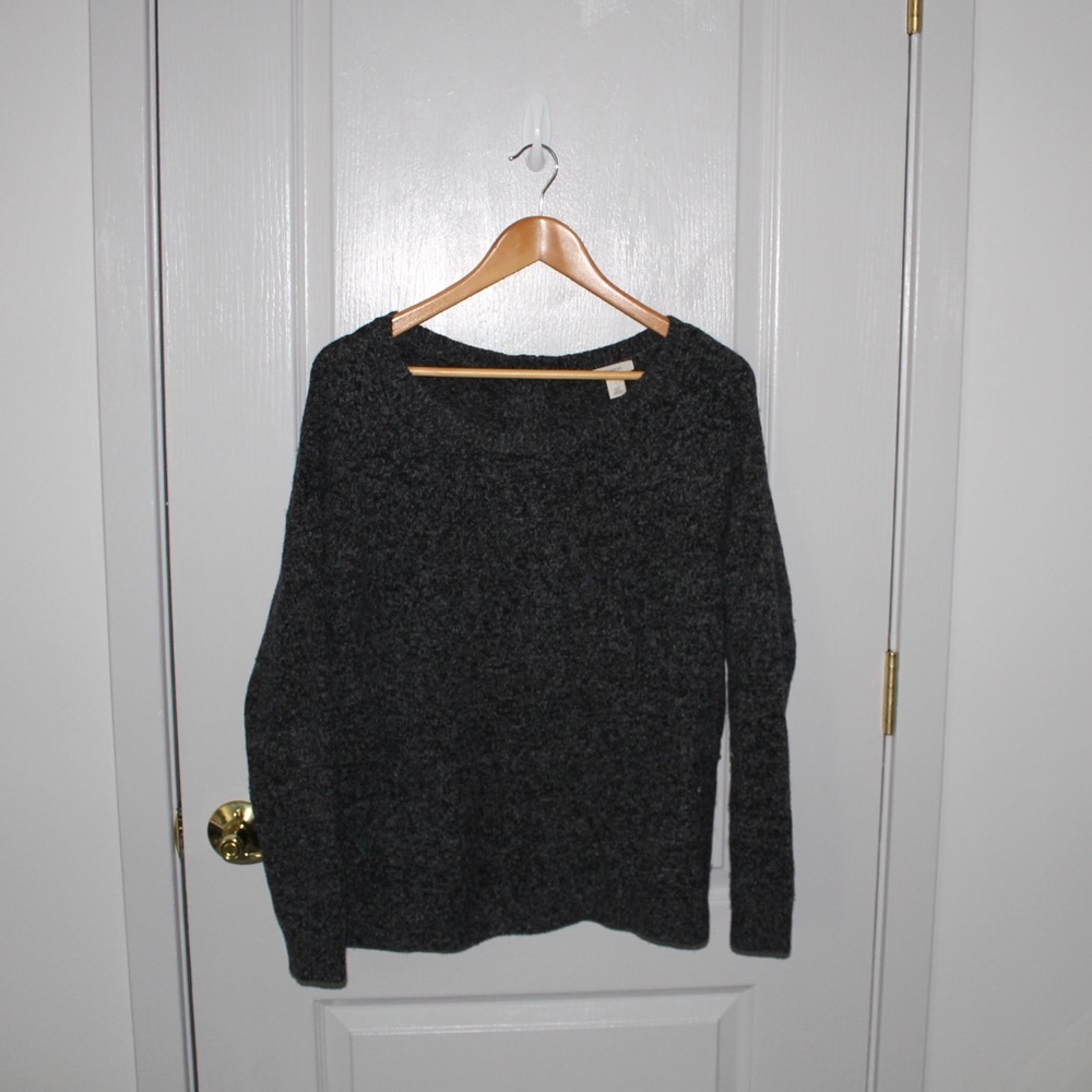 CHARCOAL CASLON SWEATER WITH ZIPPER BACK